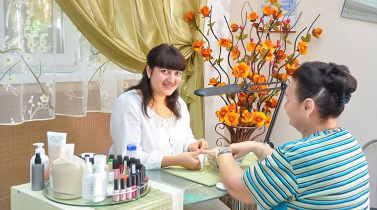 Ногтевой сервис в парикмахерской санатория Казахстан. Ессентуки 