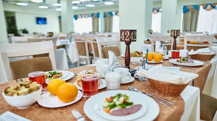 Питание гостей Ессентукского санатория Казахстан по системе «меню-заказ»