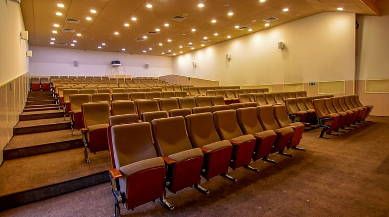Киноконцертный зал на 200 мест санатория Казахстан в Ессентуках