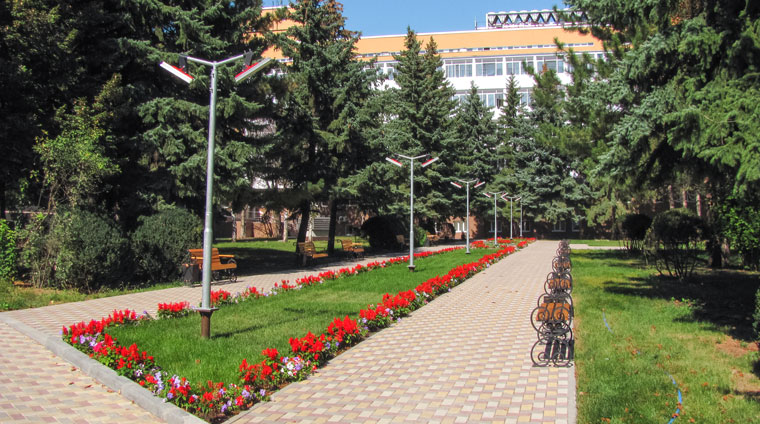 Ландшафтный дизайн территории санатория Казахстан. Ессентуки